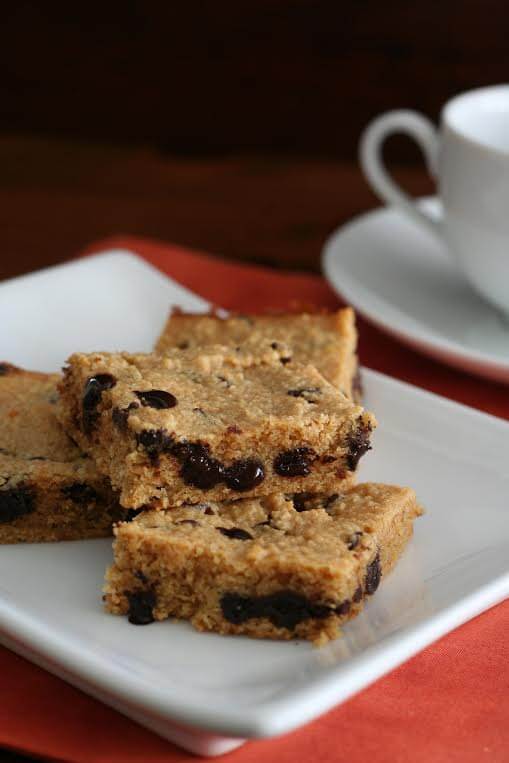 Keto Peanut Butter and Chocolate Chip Blondies